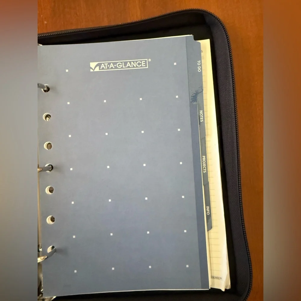 Vintage At a Glance Binder